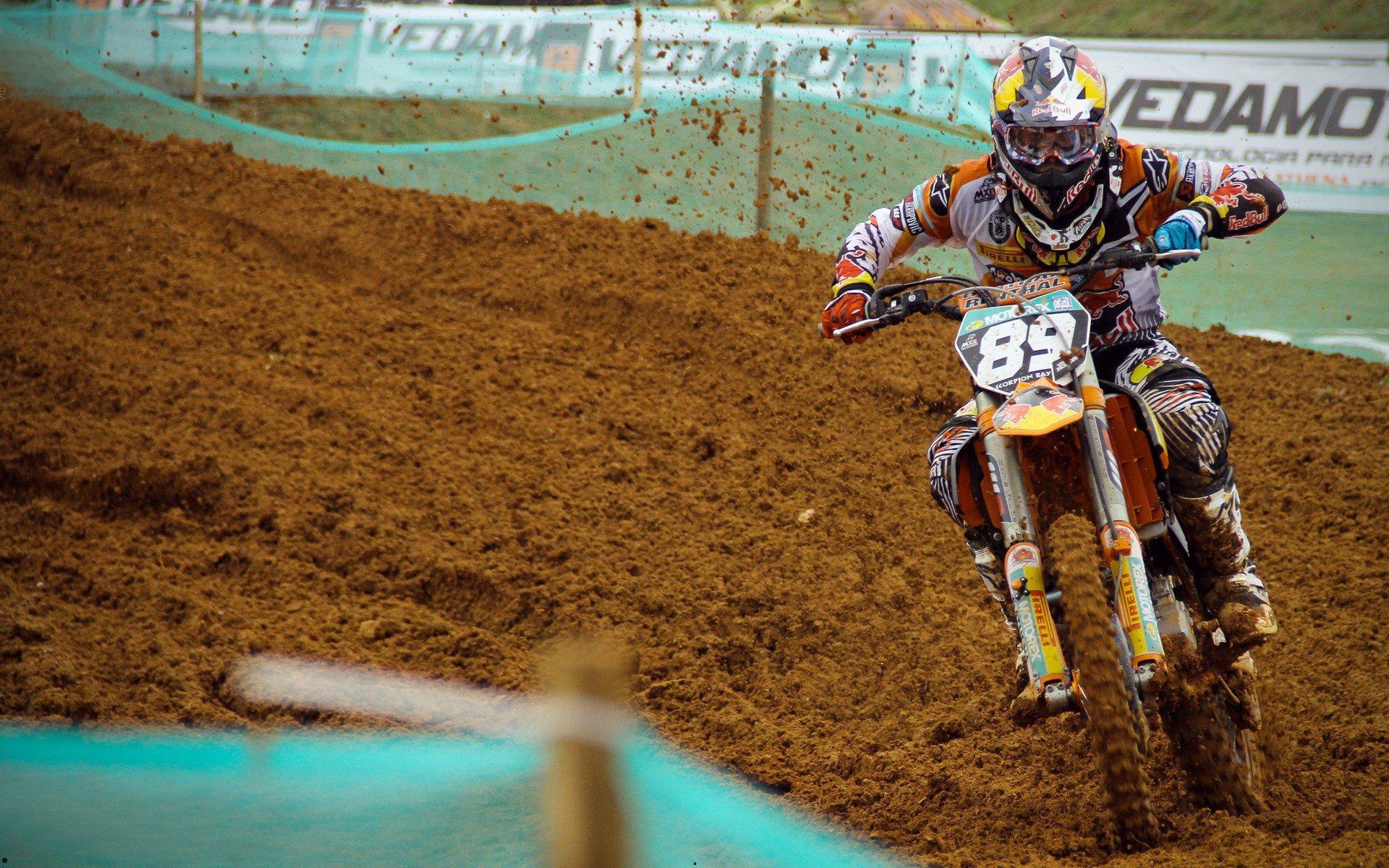 早报特讯,四十载守望终圆梦!巴斯克雄狮咆哮国王杯,改写西班牙足坛史诗